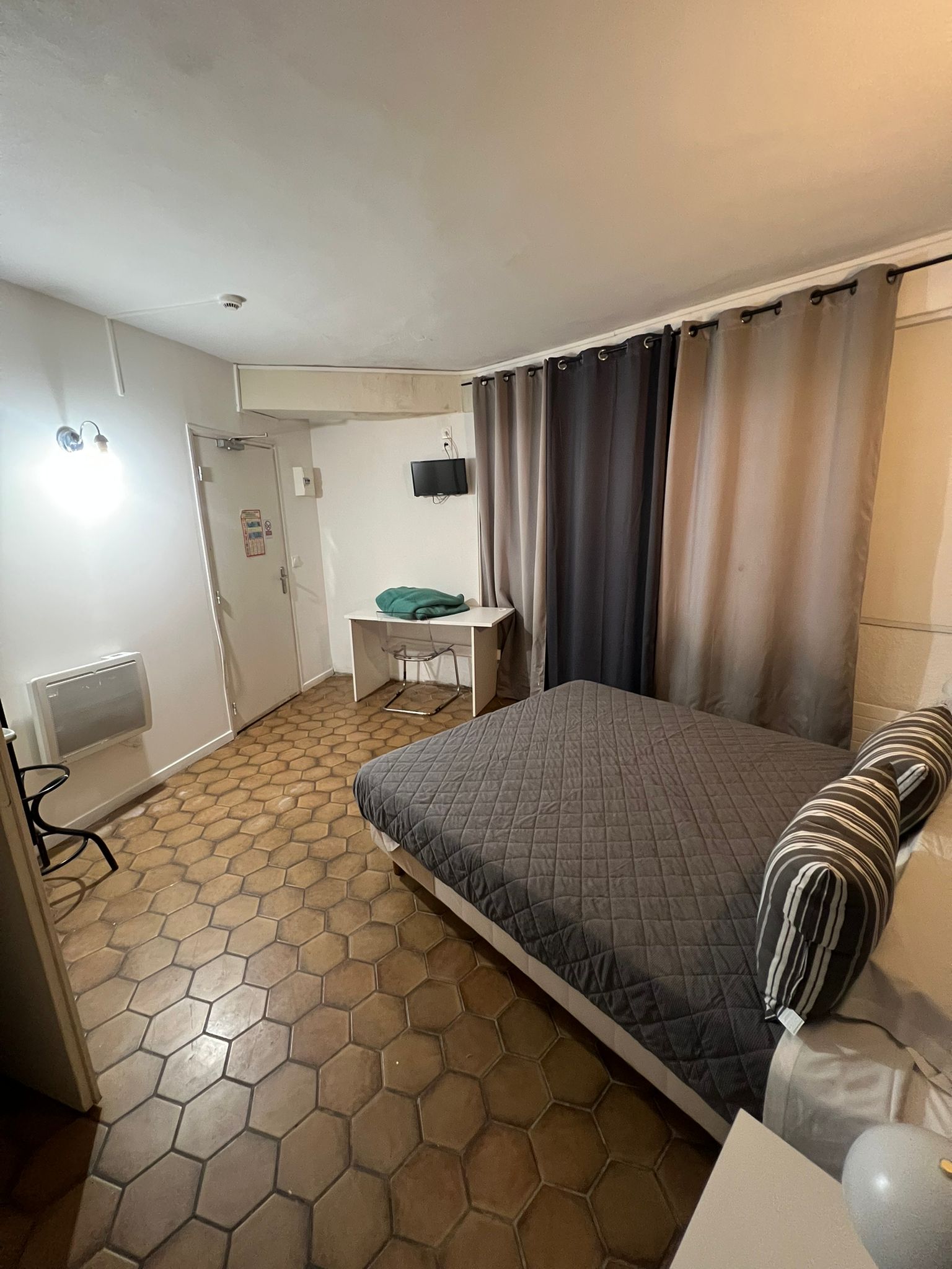 WhatsApp Image 2025-12-07 at 2.31.59 AM (1)